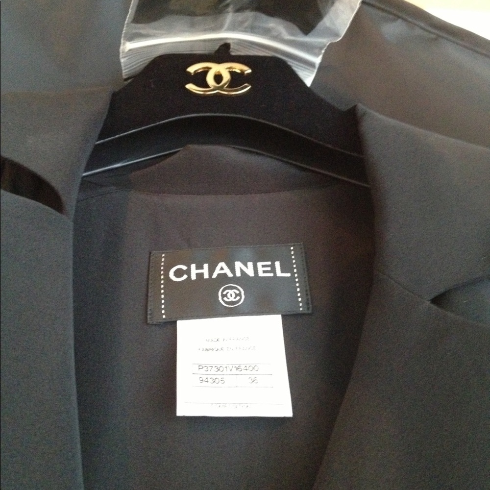 Classic Chanel Dress - Picture 2 of 5